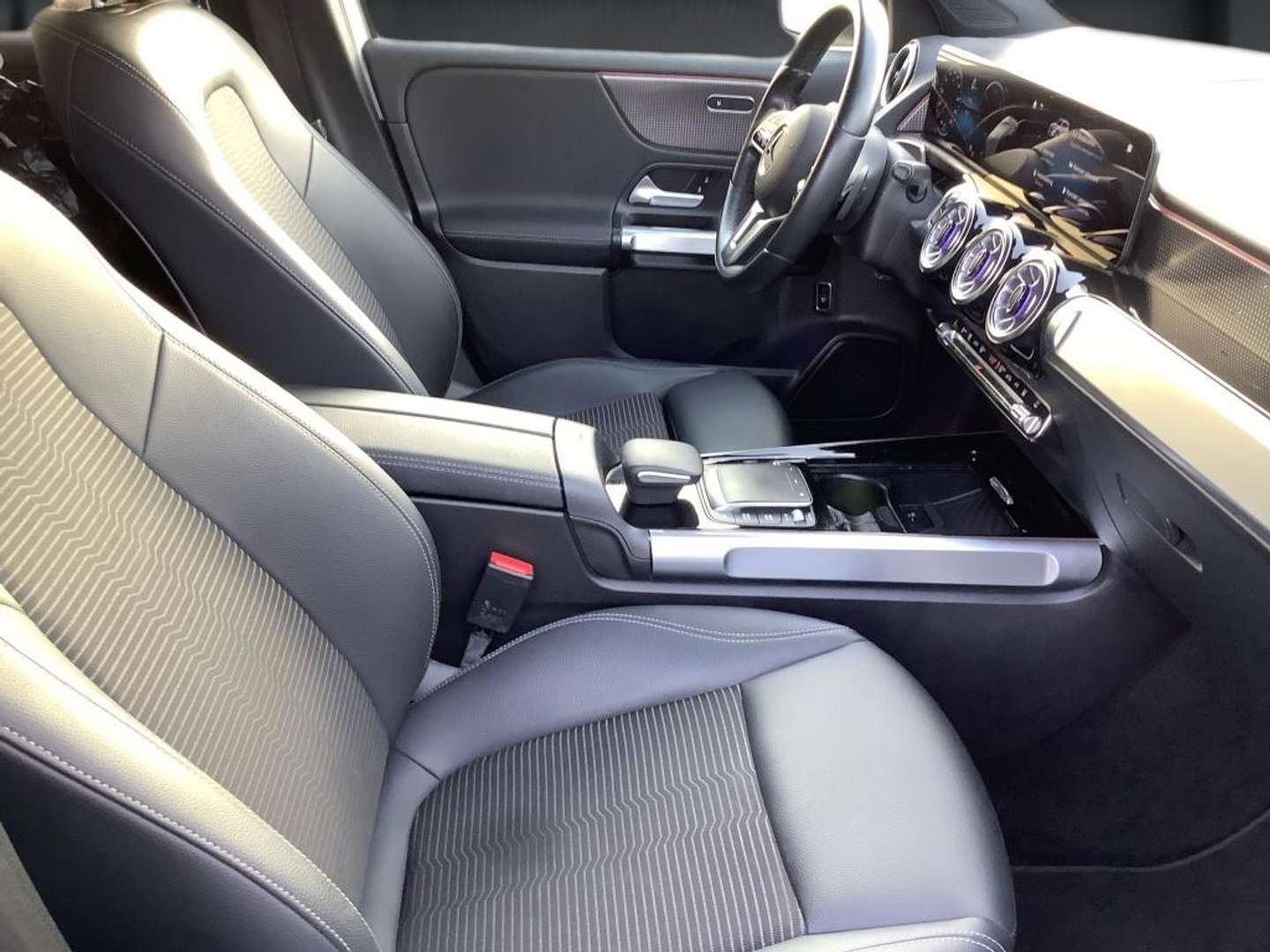 Mercedes EQB 250 Night Edition - 2022 - Joinsteer - #10