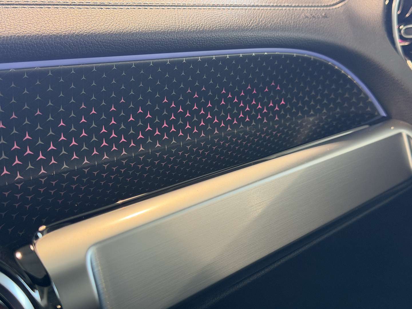 Mercedes EQB 300 Night Edition - 2024 - Joinsteer - #17