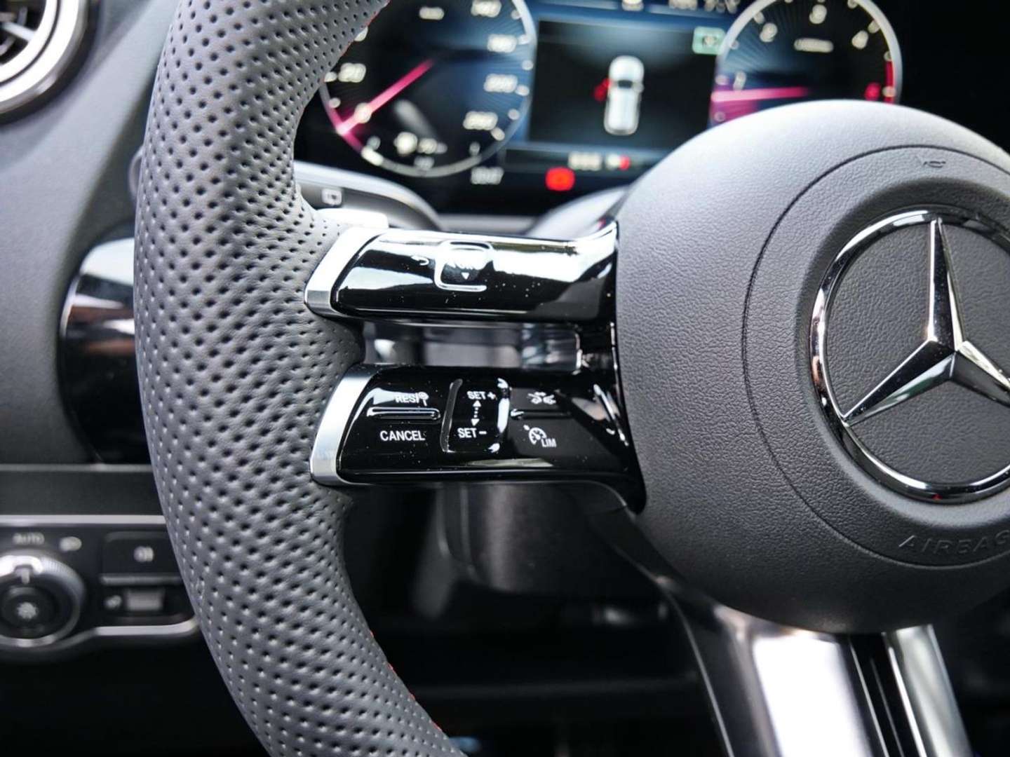 Mercedes GLA 200 AMG Line - 2026 - Joinsteer - #17