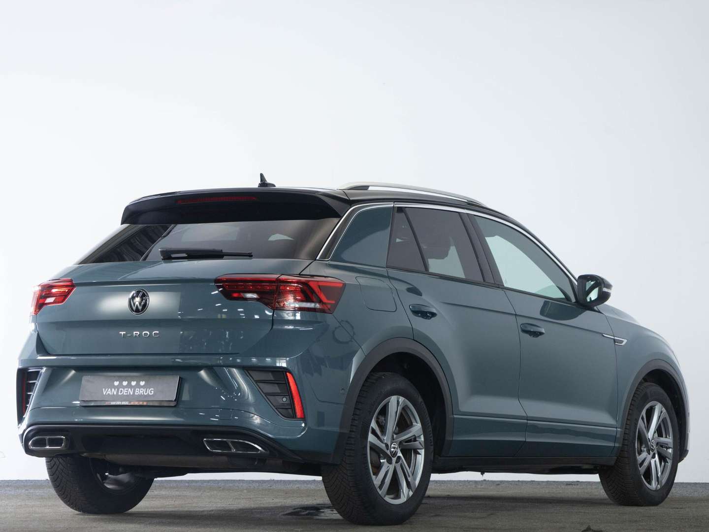 Volkswagen T-Roc R-Line - 2025 - Joinsteer - #1