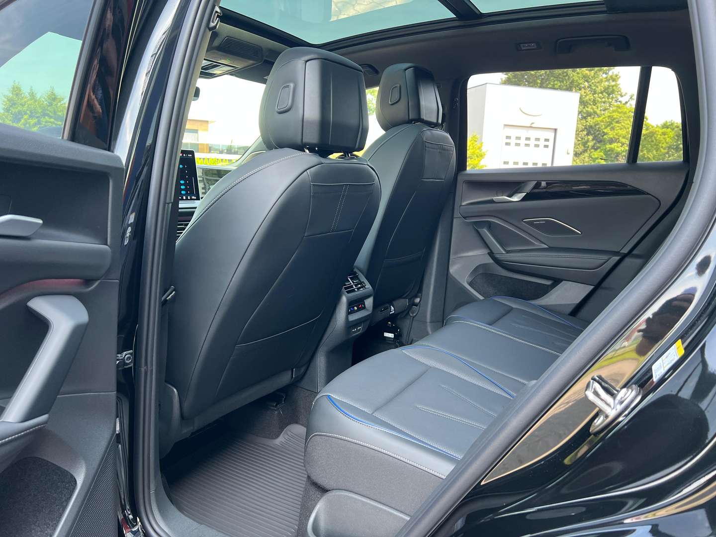 Volkswagen TIGUAN TDI 4Motion R-Line - 2025 - Joinsteer - #13