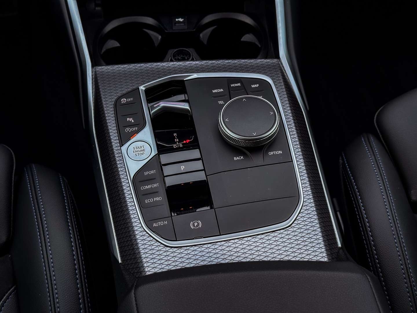 BMW 318i M Sport - 2024 - Joinsteer - #31