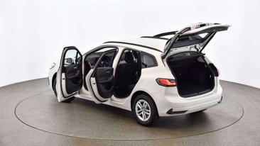 BMW 218i — photo 32