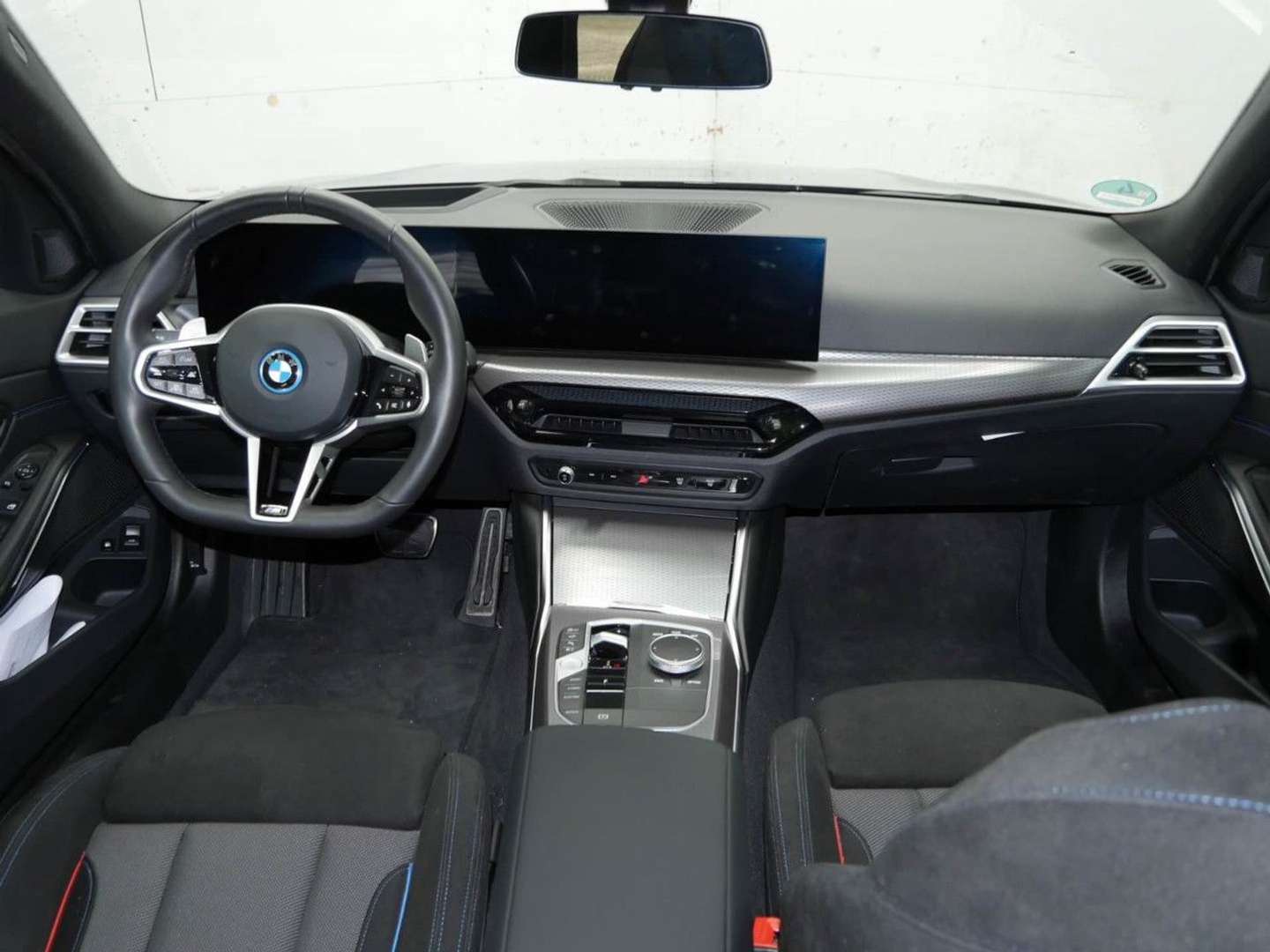 BMW 330e M Sport 330e XDrive - 2025 - Joinsteer - #8