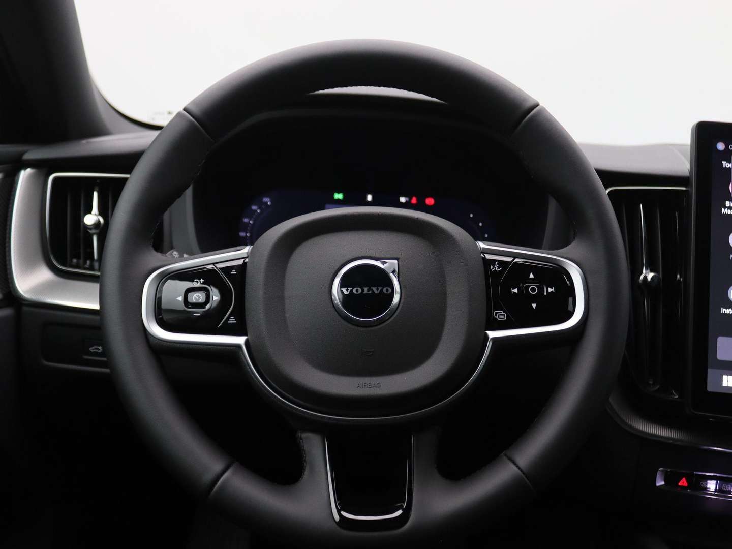 Volvo XC60 T6 Recharge Plus - 2026 - Joinsteer - #4