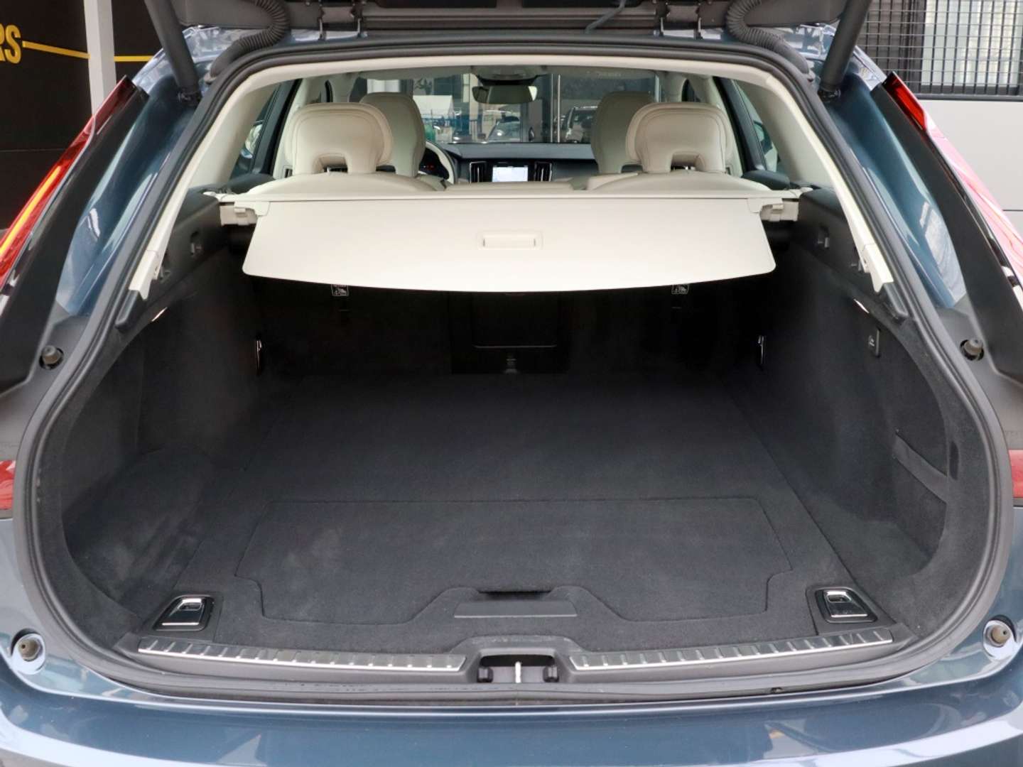 Volvo V90 Cross Country B4 - 2022 - Joinsteer - #10