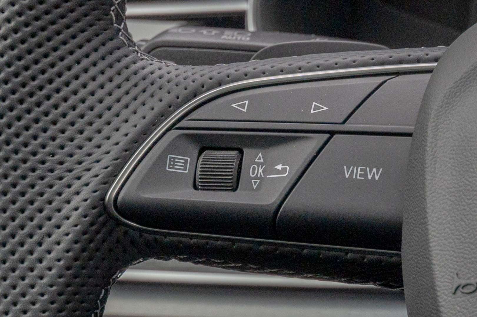 Audi Q7 S Line 60 TFSIe - 2025 - Joinsteer - #16