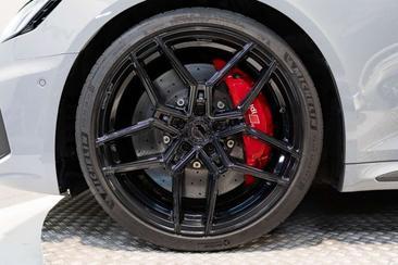 Audi RS4 450 TFSI — photo 11