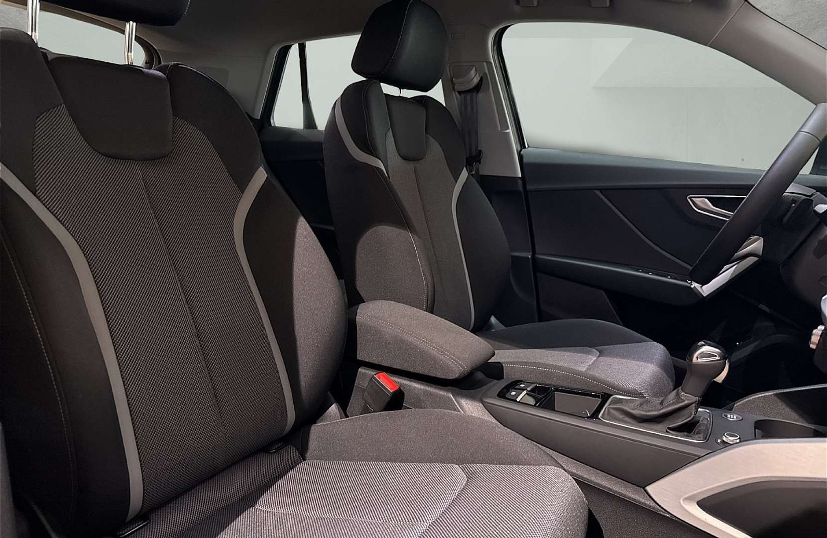 Audi Q2 S Line 35 TFSI - 2024 - Joinsteer - #10