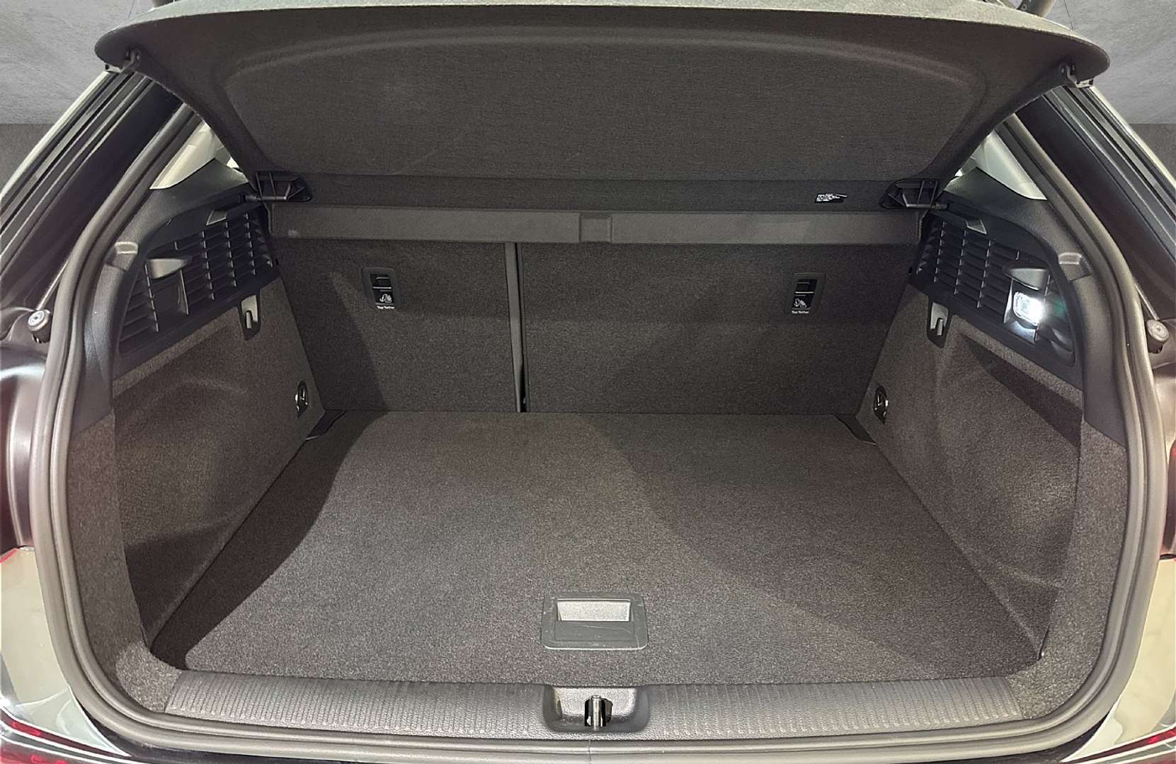 Audi Q2 S Line 35 TFSI - 2024 - Joinsteer - #12