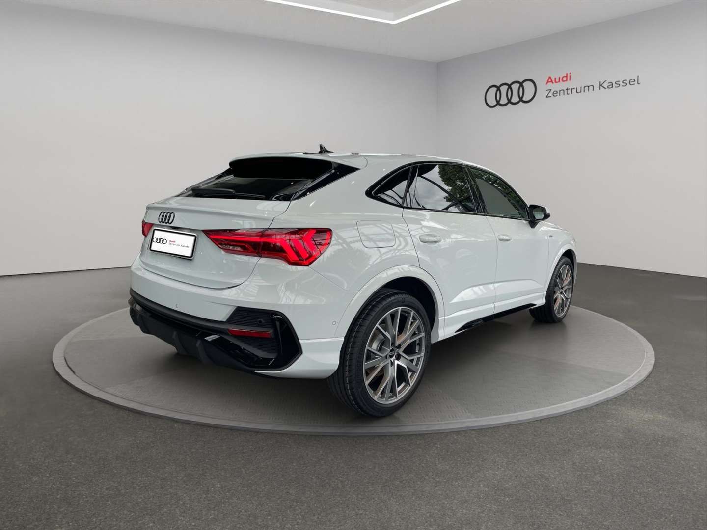 Audi Q3 S Line 35 TFSI - 2025 - Joinsteer - #4