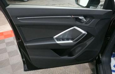 Audi Q3 35 TFSI — photo 18
