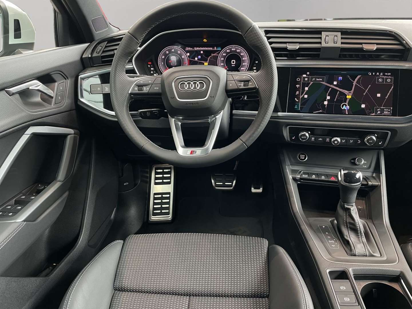 Audi Q3 S Line 35 TFSI - 2025 - Joinsteer - #14