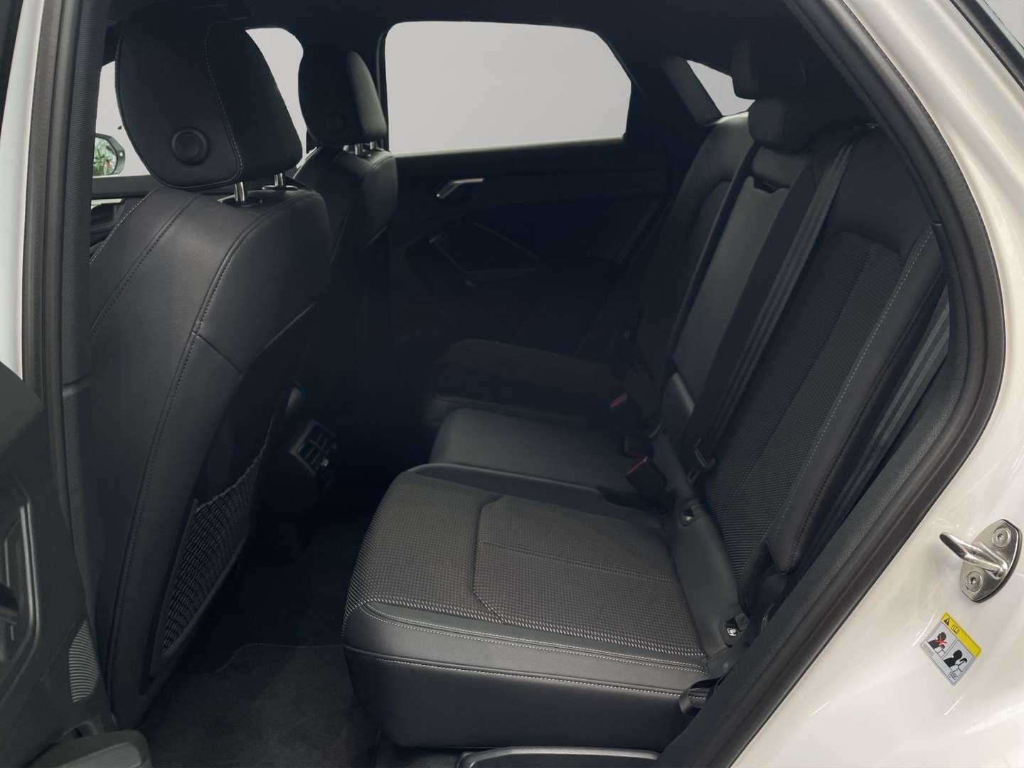 Audi Q3 S Line 35 TFSI - 2025 - Joinsteer - #15
