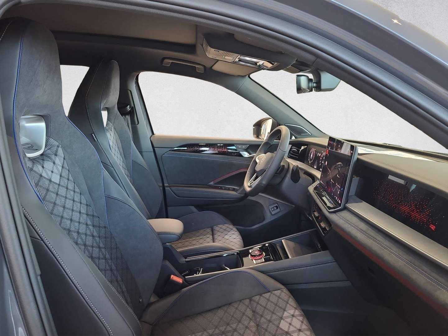 Volkswagen Tayron TDI 4Motion R-Line - 2025 - Joinsteer - #11