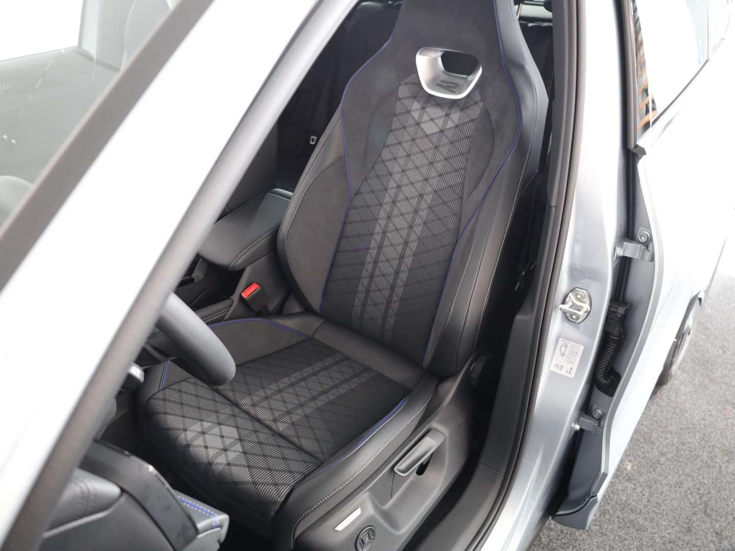 Volkswagen TIGUAN EHybrid R-Line Edition - 2026 - Joinsteer - #5