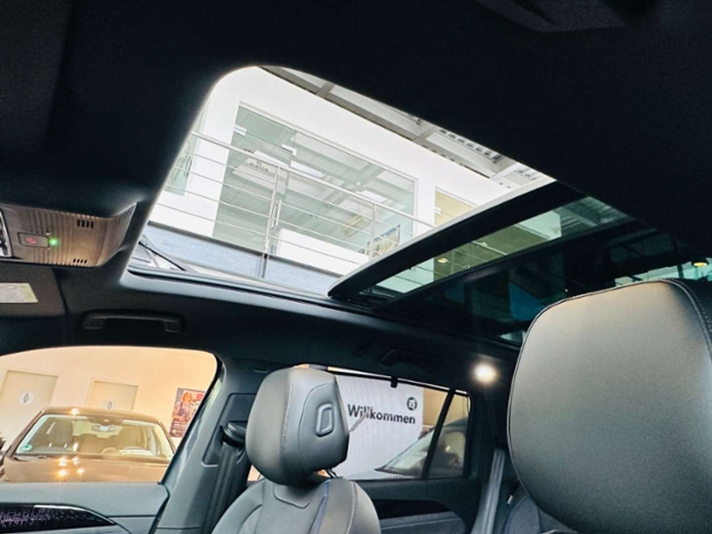 Volkswagen T-CROSS R-Line TSI EHybrid - 2025 - Joinsteer - #12