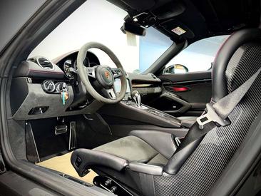 Porsche 718 Boxster Spyder — photo 16