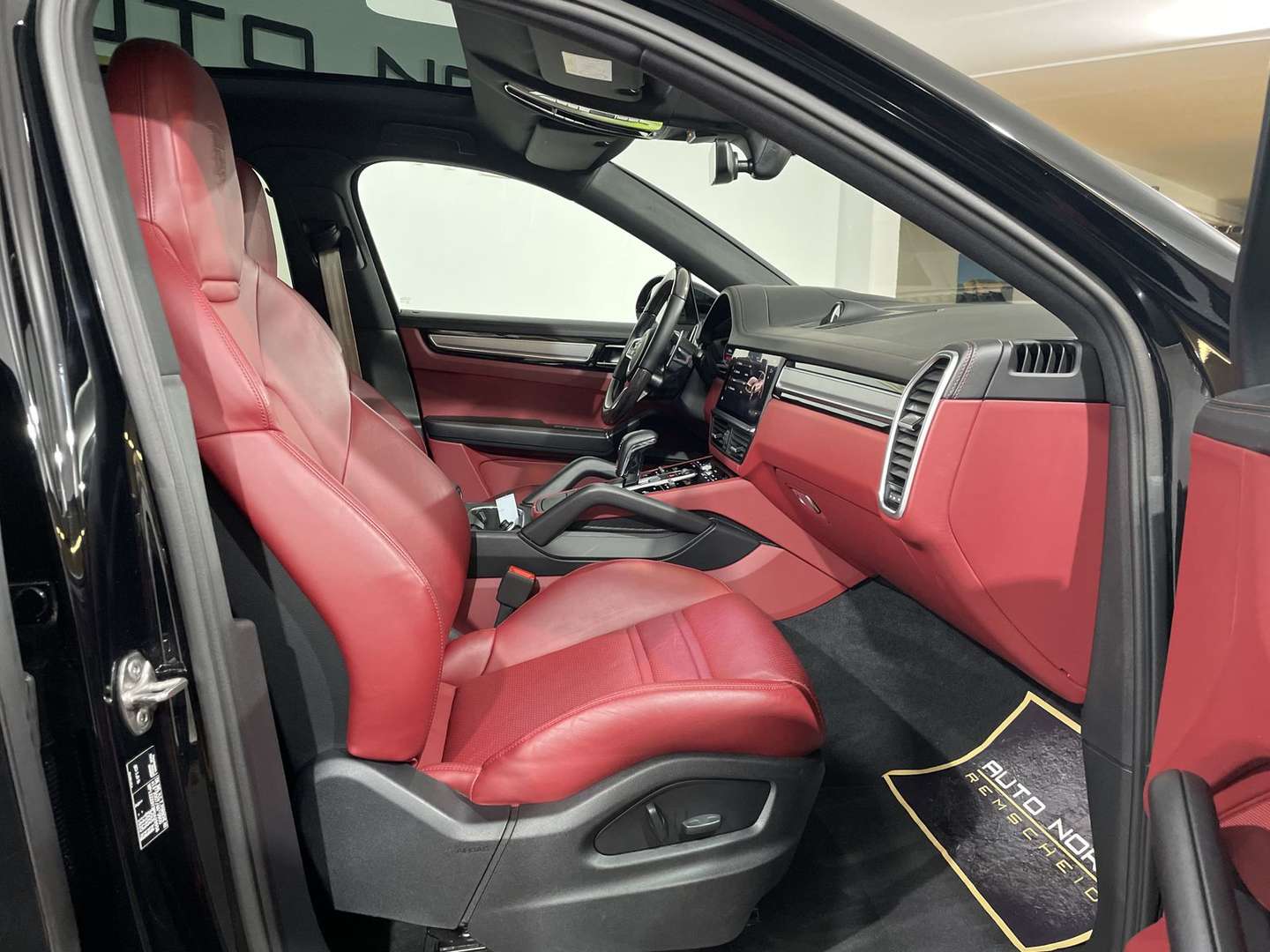 Porsche Cayenne II E-Hybrid Platinum Edition - 2023 - Joinsteer - #16