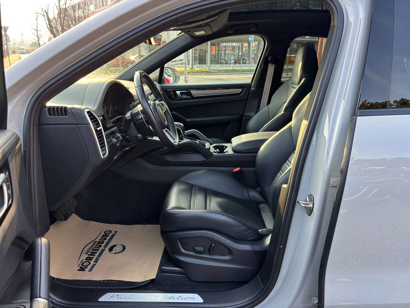 Porsche Cayenne II E-Hybrid Platinum Edition - 2023 - Joinsteer - #3