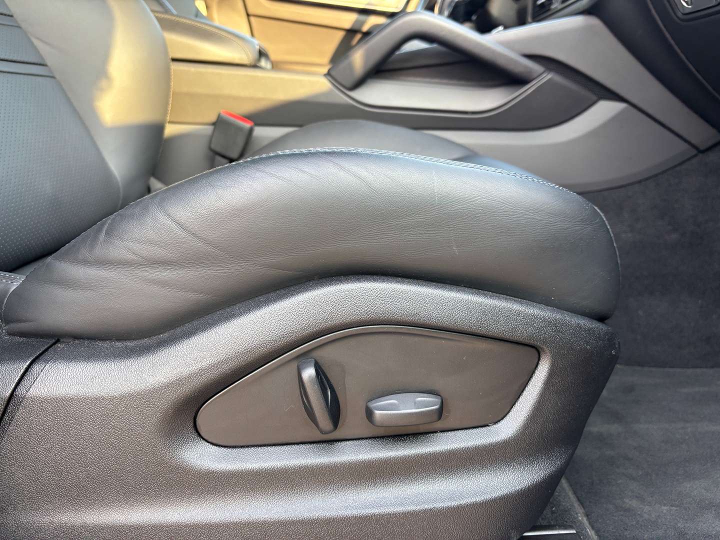 Porsche Cayenne II E-Hybrid Platinum Edition - 2023 - Joinsteer - #9