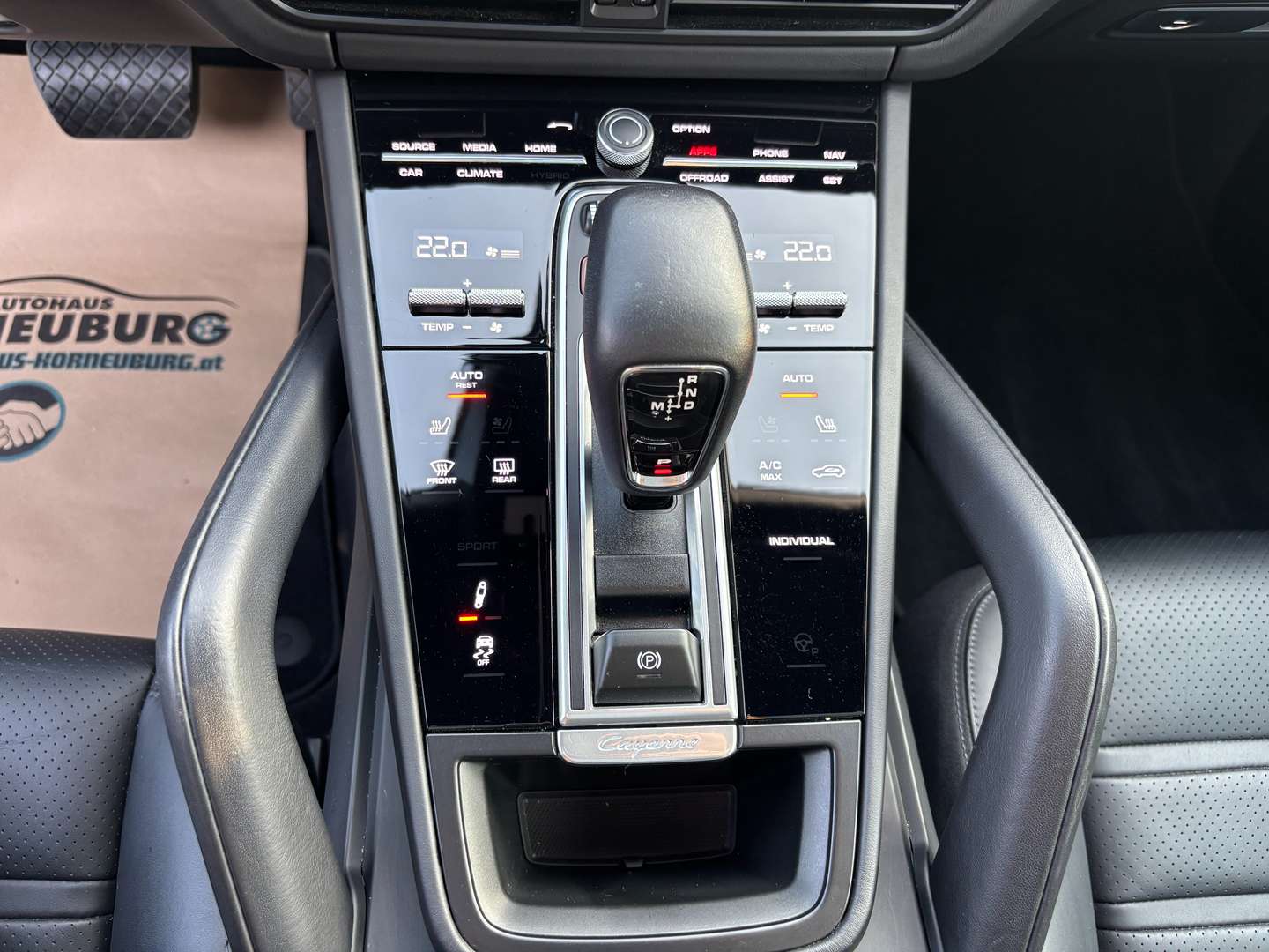 Porsche Cayenne II E-Hybrid Platinum Edition - 2023 - Joinsteer - #25