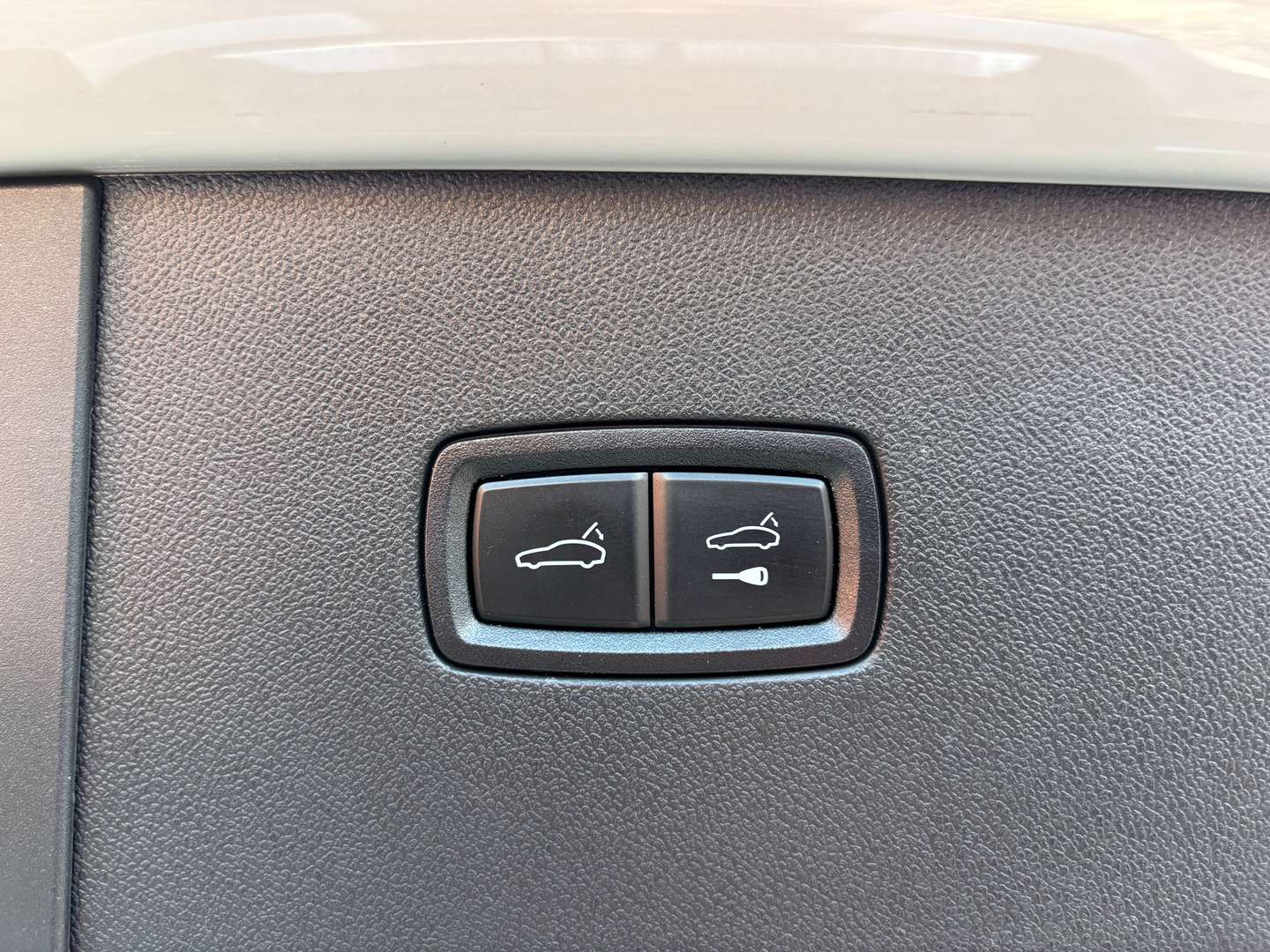 Porsche Cayenne II E-Hybrid Platinum Edition - 2023 - Joinsteer - #39