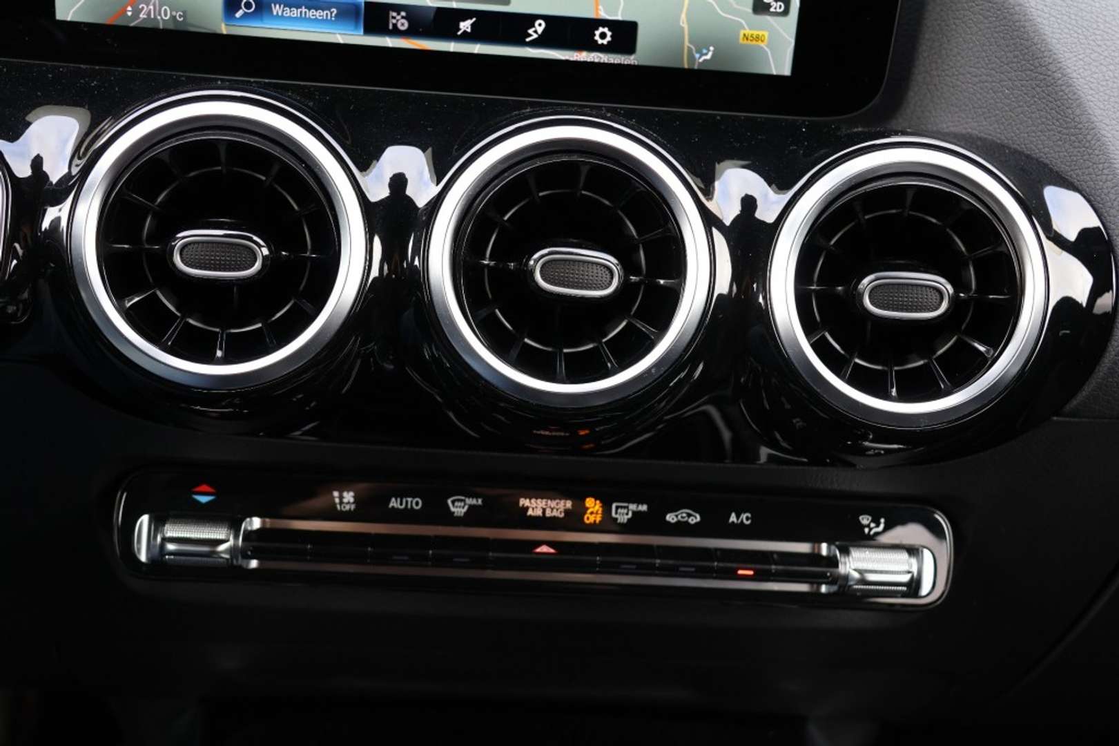 Mercedes GLA 200 AMG Line - 2020 - Joinsteer - #13