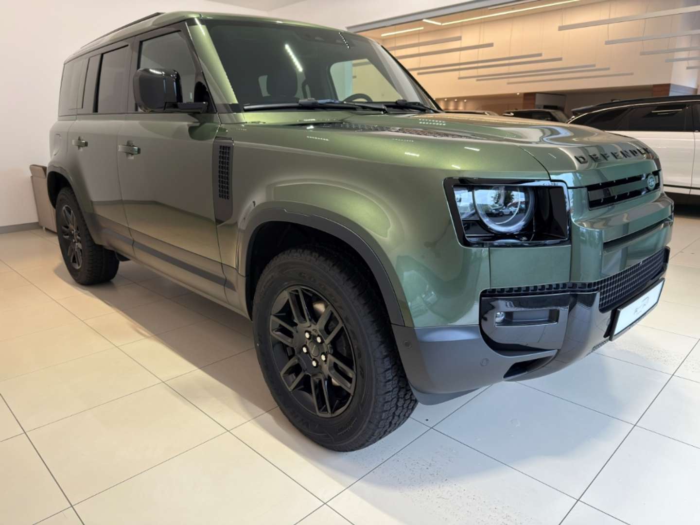 Land Rover Defender 110 D250 S LUFTFEDERUNG 19' ACC WKP AHK - 2026 - Joinsteer - #1