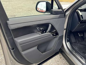 Land Rover Range Rover Sport D350 Autobiography — photo 9