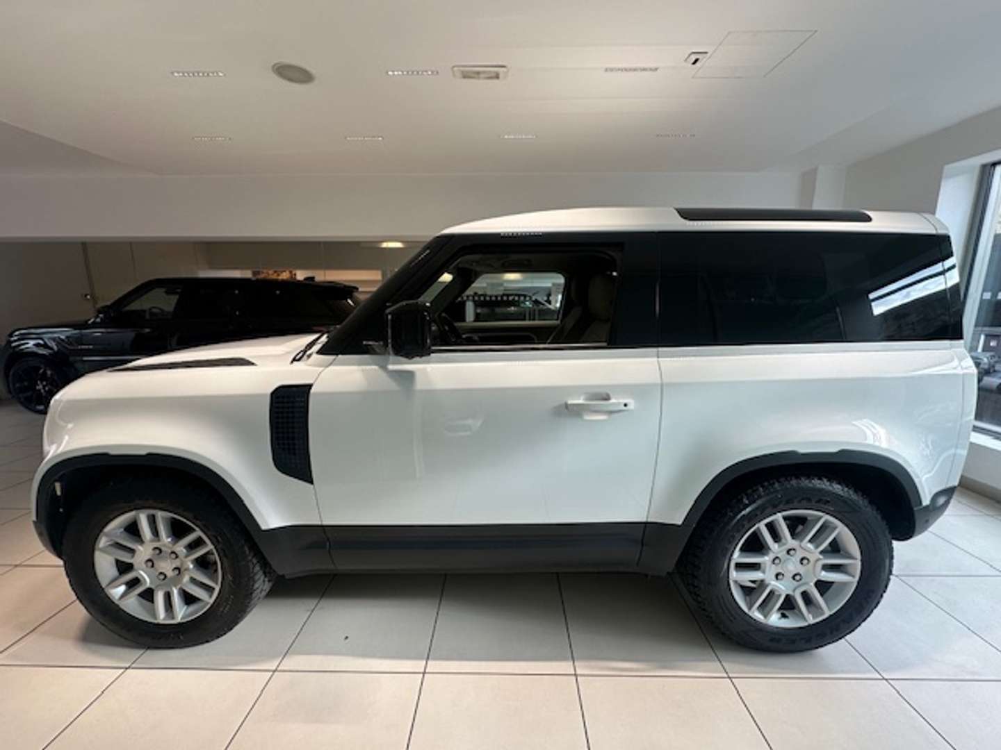 Land Rover Defender 90 3.0d I6 Mhev S Awd 200cv - 2024 - Joinsteer - #8