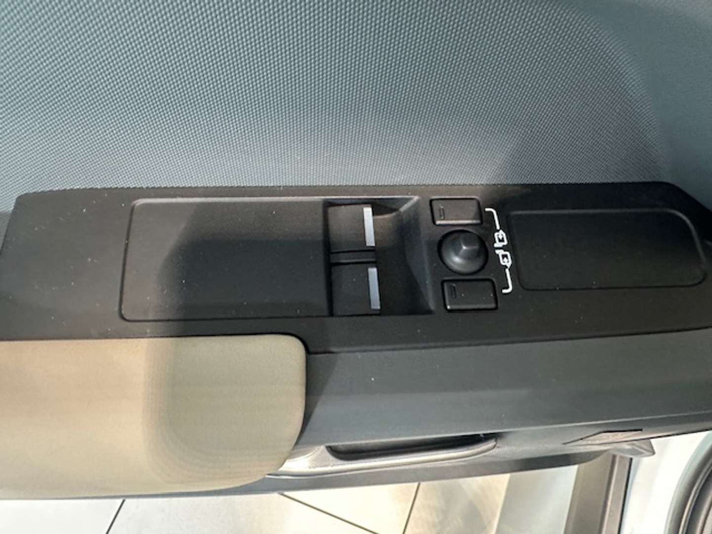 Land Rover Defender 90 3.0d I6 Mhev S Awd 200cv - 2024 - Joinsteer - #12