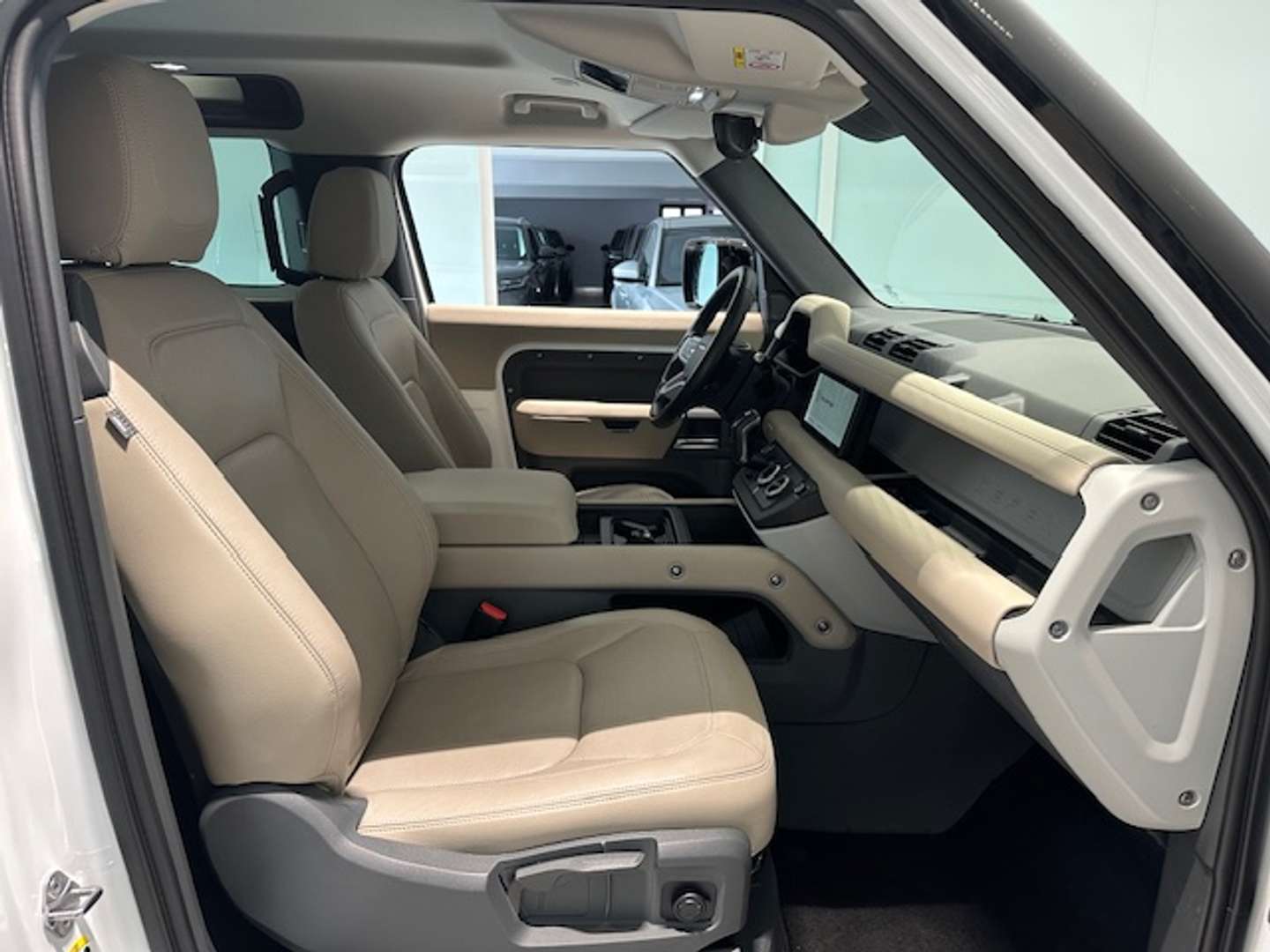 Land Rover Defender 90 3.0d I6 Mhev S Awd 200cv - 2024 - Joinsteer - #15