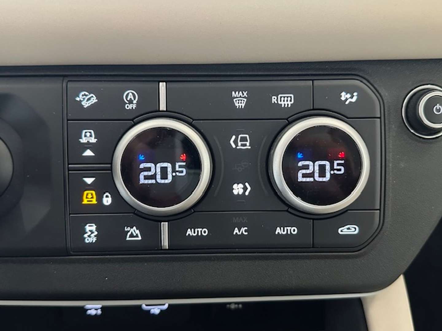 Land Rover Defender 90 3.0d I6 Mhev S Awd 200cv - 2024 - Joinsteer - #18