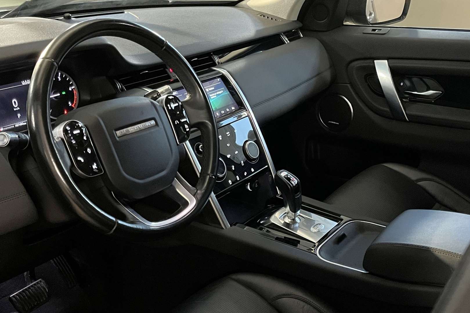 Land Rover Discovery Sport S Black Ed. 2.0 TD4 AWD Auto - 2020 - Joinsteer - #15