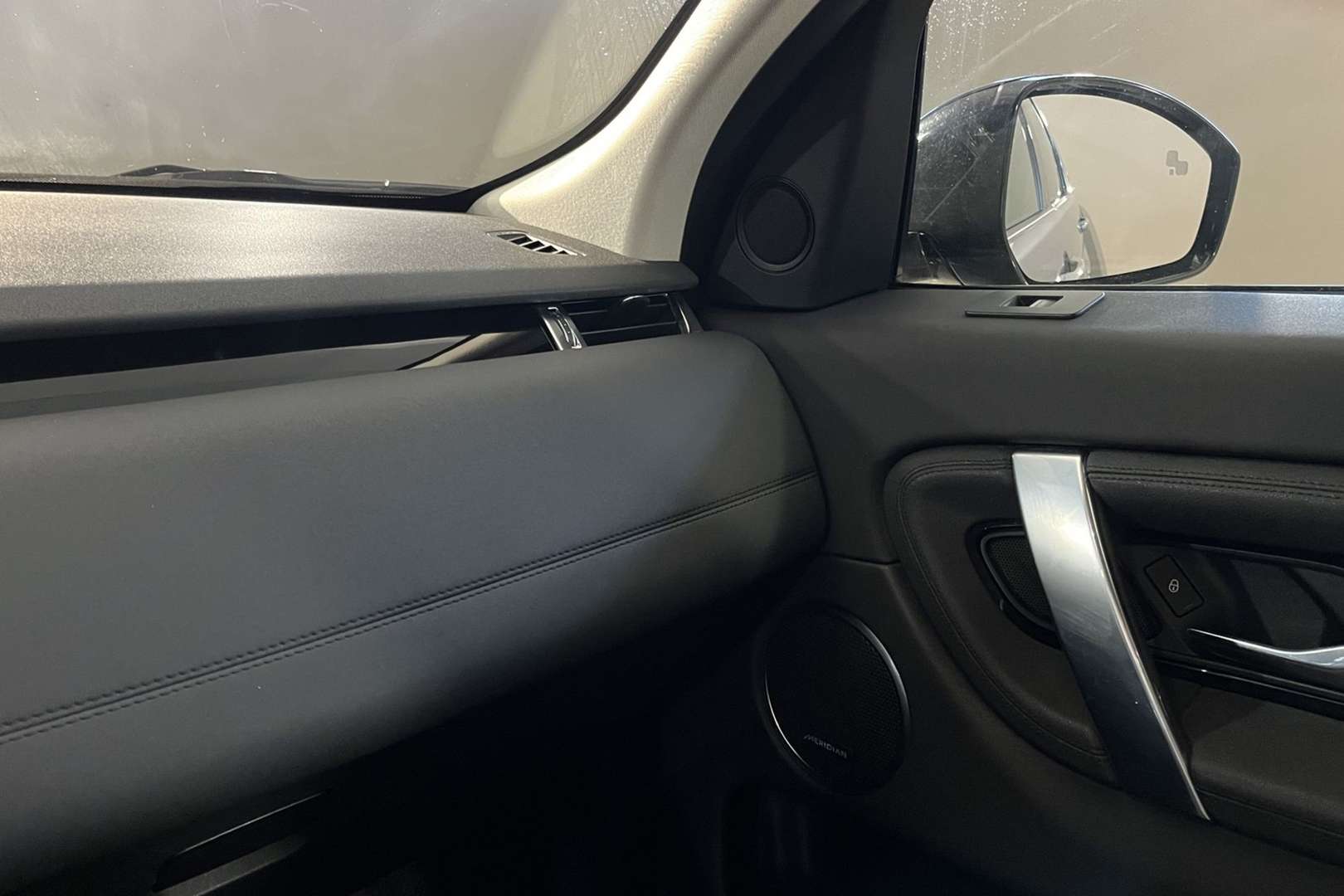 Land Rover Discovery Sport S Black Ed. 2.0 TD4 AWD Auto - 2020 - Joinsteer - #32