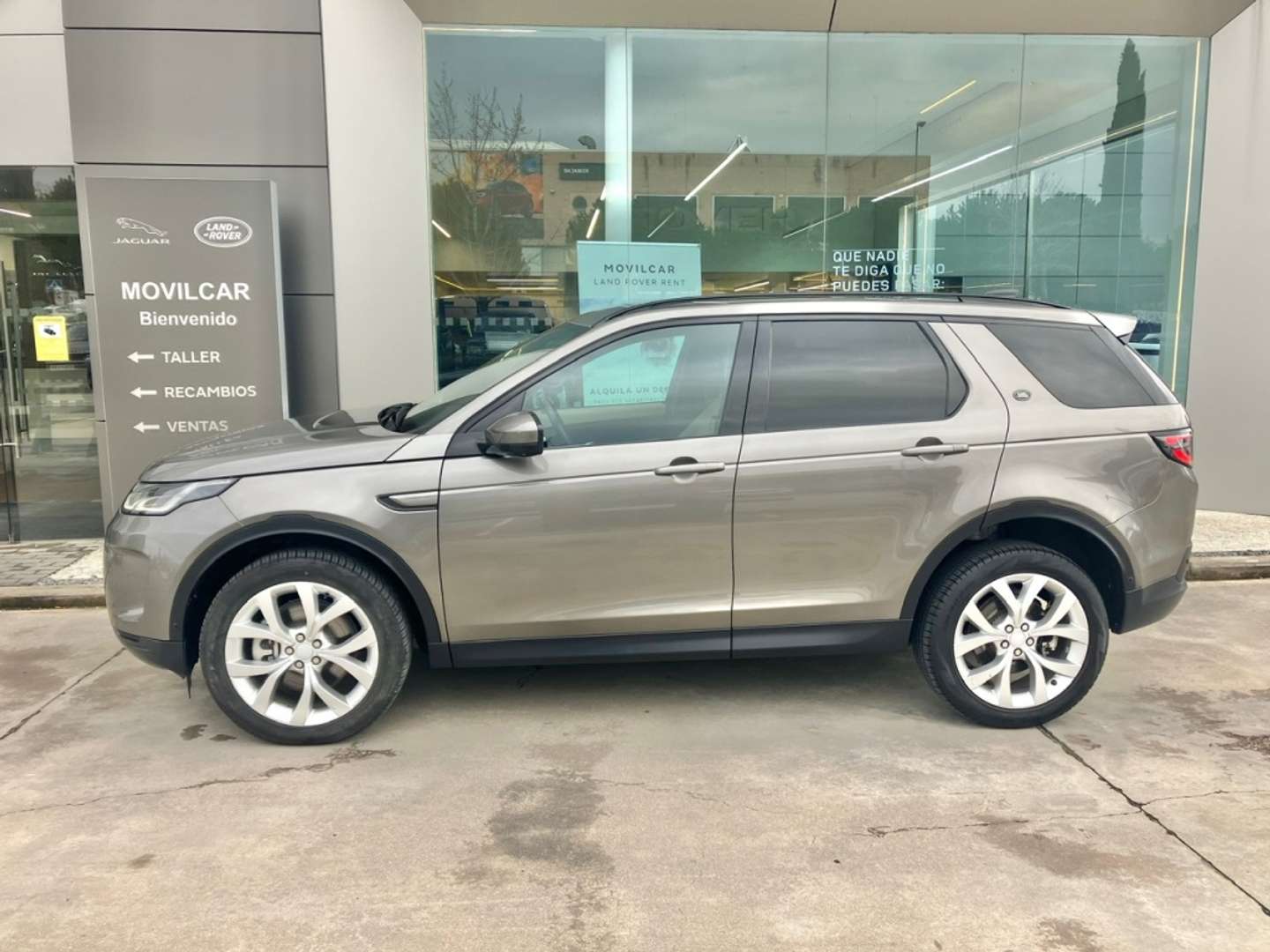 Land Rover Discovery Sport SE 2.0D TD4 MHEV AWD Auto 204 - 2021 - Joinsteer - #2