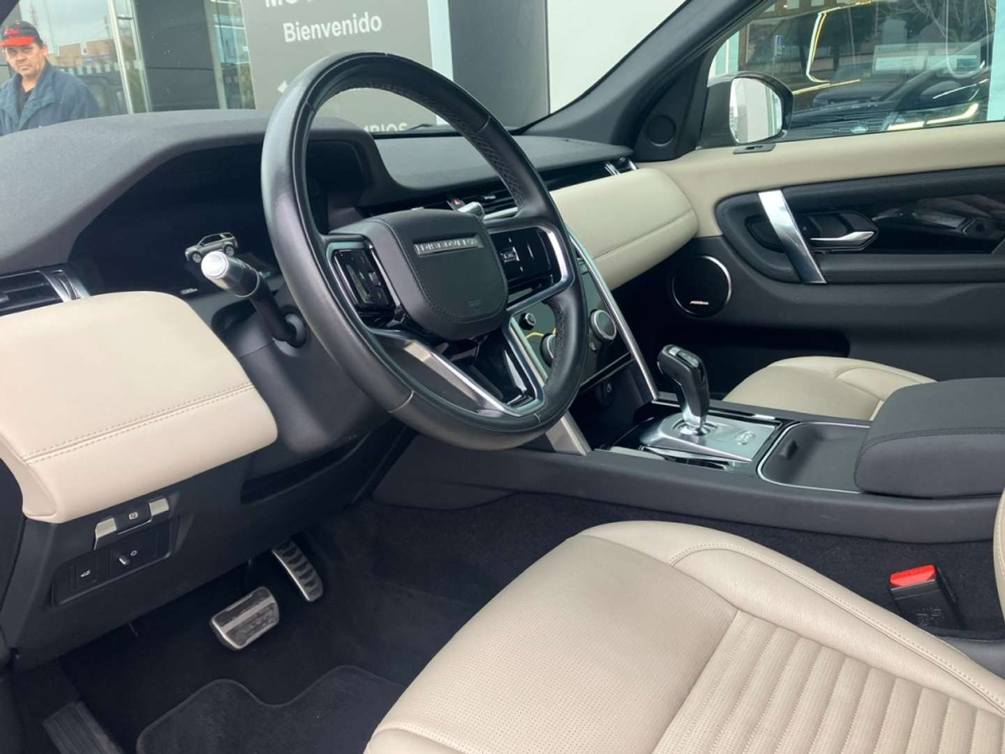 Land Rover Discovery Sport SE 2.0D TD4 MHEV AWD Auto 204 - 2021 - Joinsteer - #4