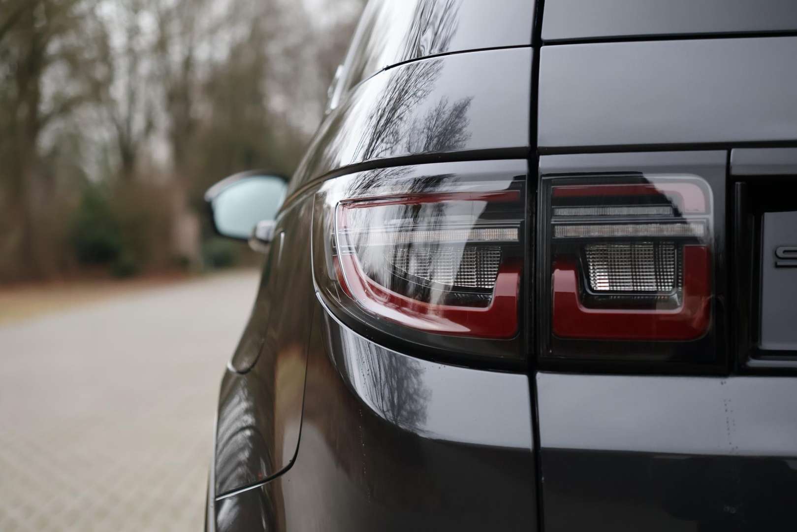 Land Rover Discovery Sport P300e 1.5 R-Dynamic HSE Pano | Leder | Elektr. - 2022 - Joinsteer - #5