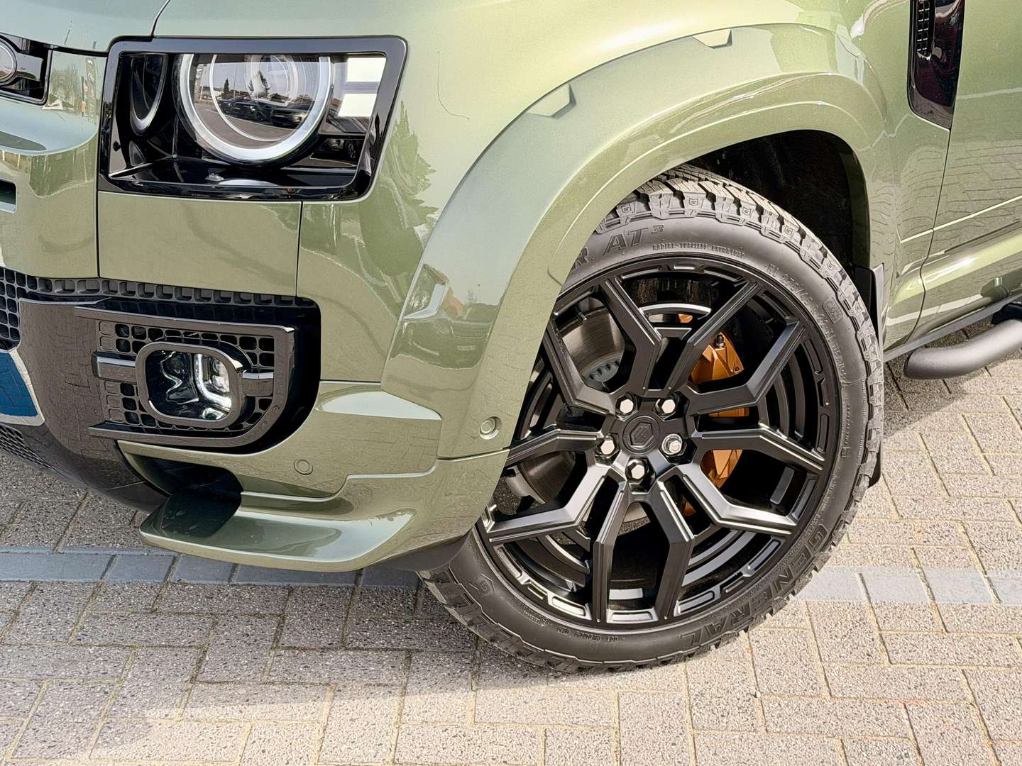 Land Rover Defender P300e URBAN - 2026 - Joinsteer - #6