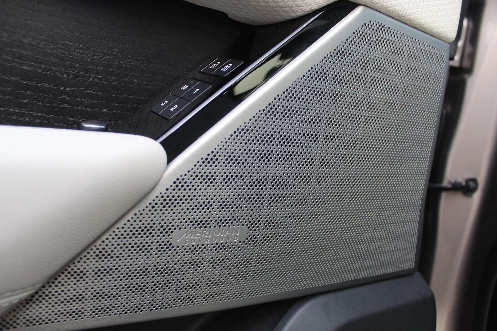 Land Rover Range Rover Velar Pano/Meridian/Carplay 2.0 P400e - 2021 - Joinsteer - #14