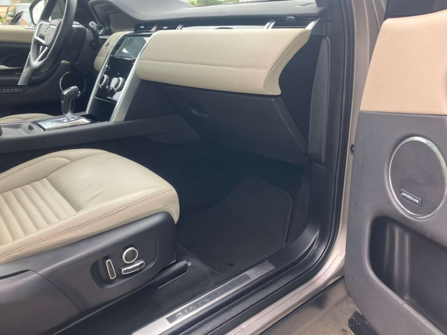 Land Rover Discovery Sport SE 2.0D TD4 MHEV AWD Auto 204 - 2021 - Joinsteer - #25