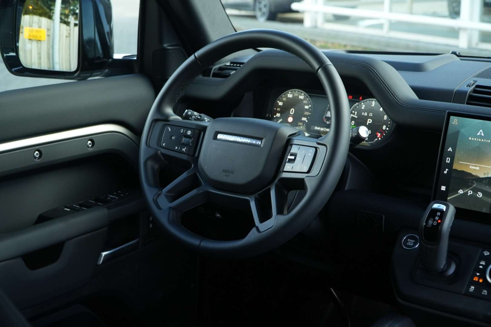 Land Rover Defender 110 2.0 P300e Dynamic SE I Pano I ACC I 5jr - 2024 - Joinsteer - #3