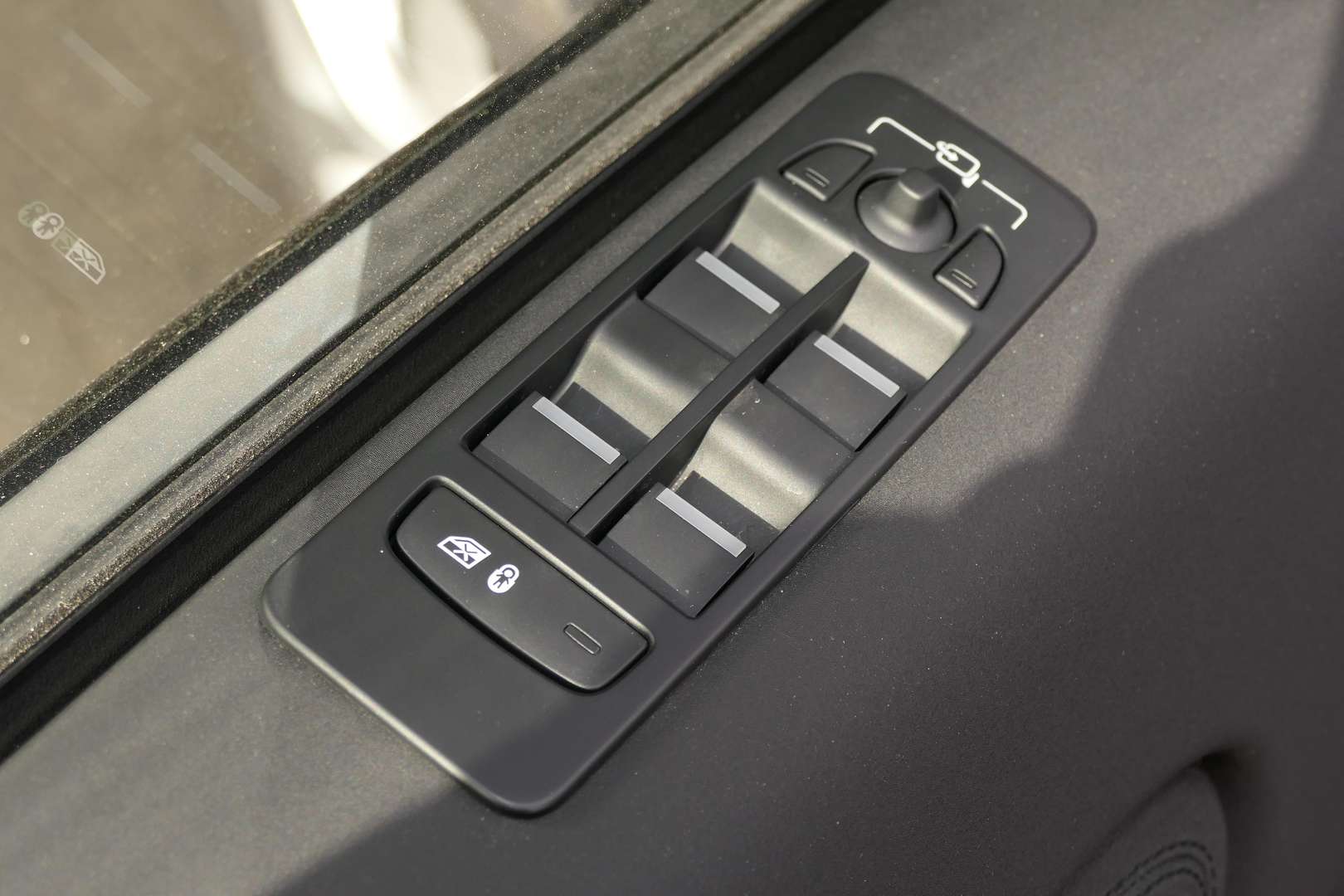 Land Rover Discovery Sport P300e SE AWD Auto 23.5MY - 2023 - Joinsteer - #14