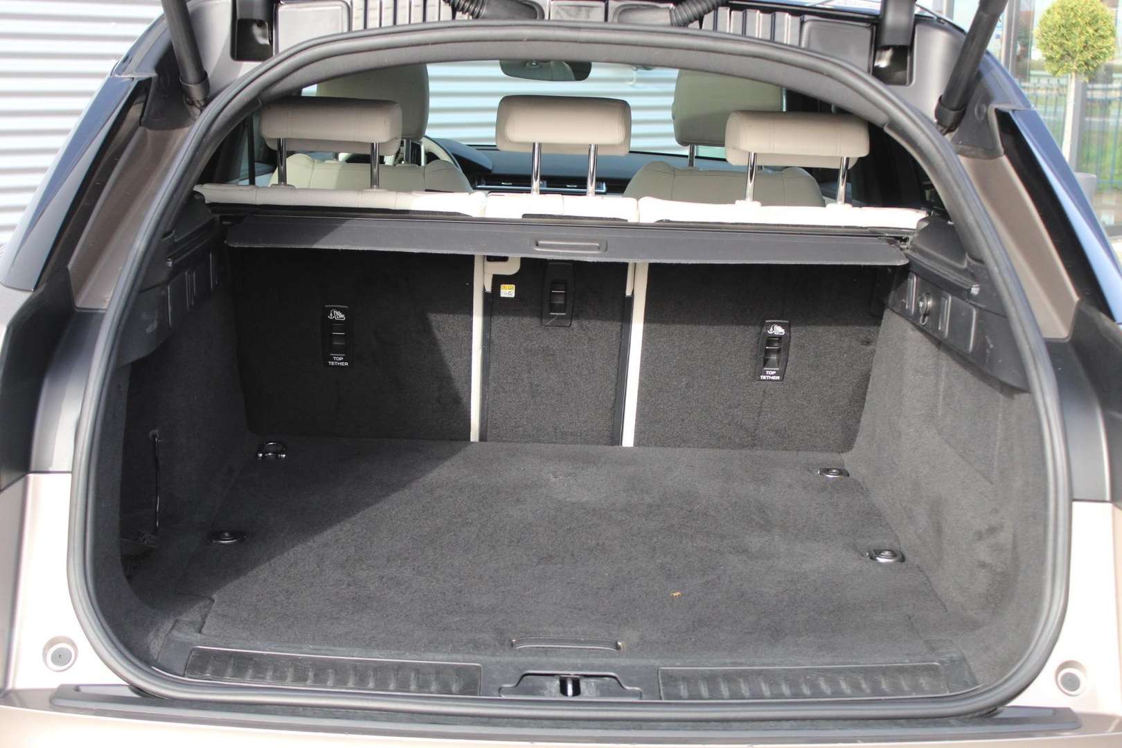 Land Rover Range Rover Velar Pano/Meridian/Carplay 2.0 P400e - 2021 - Joinsteer - #24