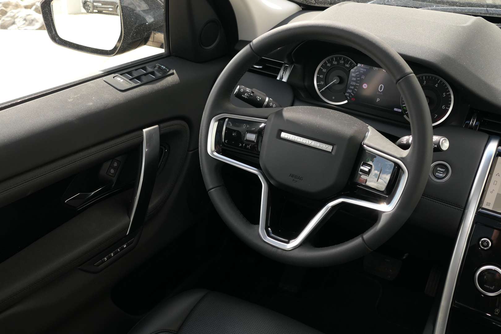 Land Rover Discovery Sport P300e SE AWD Auto 23.5MY - 2023 - Joinsteer - #20