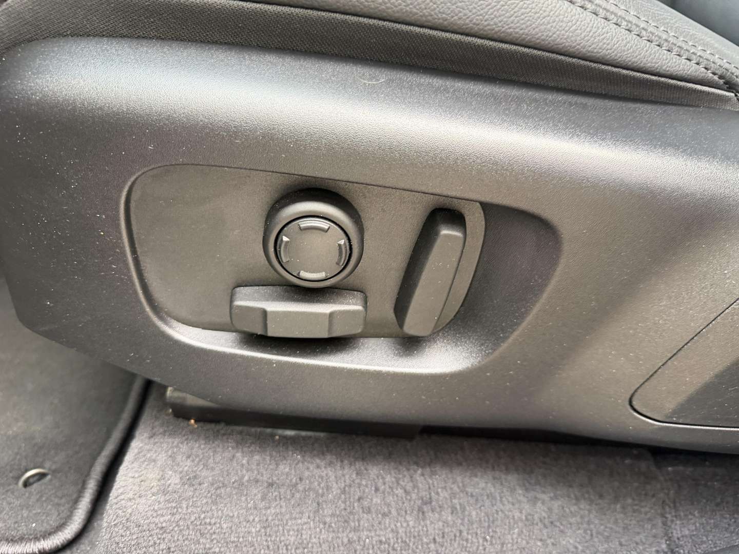 Land Rover Range Rover Velar Dynamic SE AWD P400e - 2025 - Joinsteer - #17