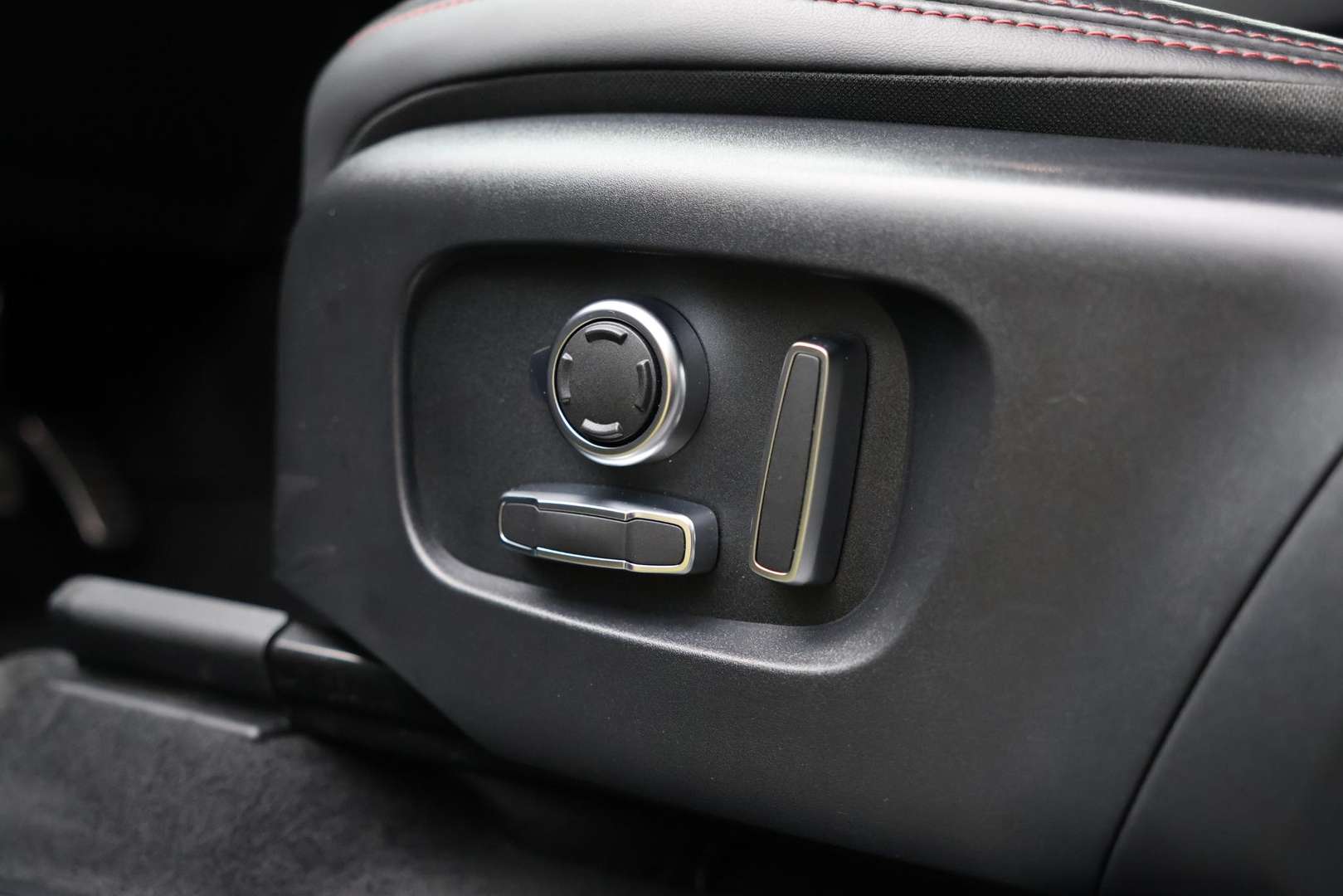 Land Rover Discovery Sport P300e 1.5 R-Dynamic HSE Pano | Leder | Elektr. - 2022 - Joinsteer - #35