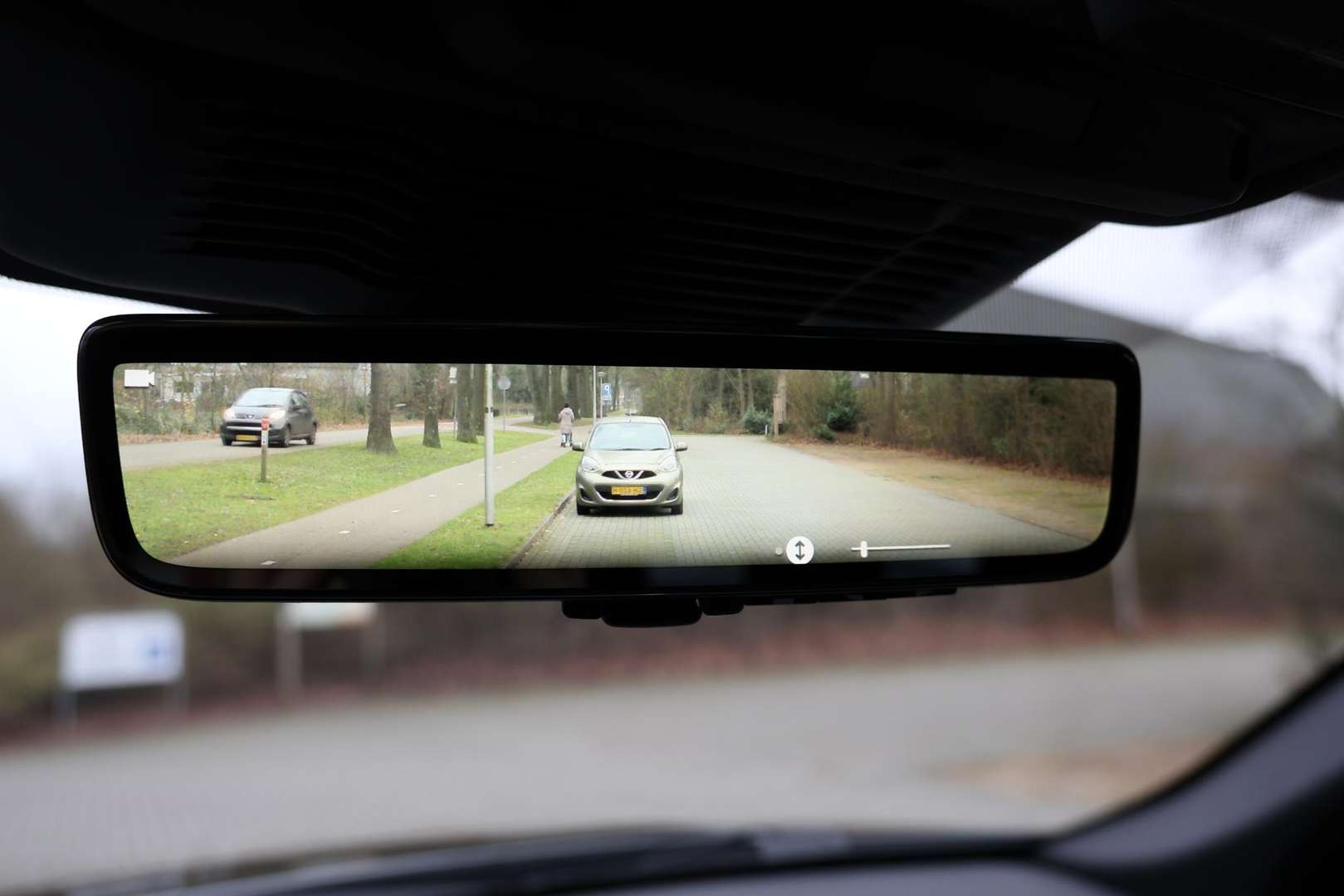 Land Rover Discovery Sport P300e 1.5 R-Dynamic HSE Pano | Leder | Elektr. - 2022 - Joinsteer - #37