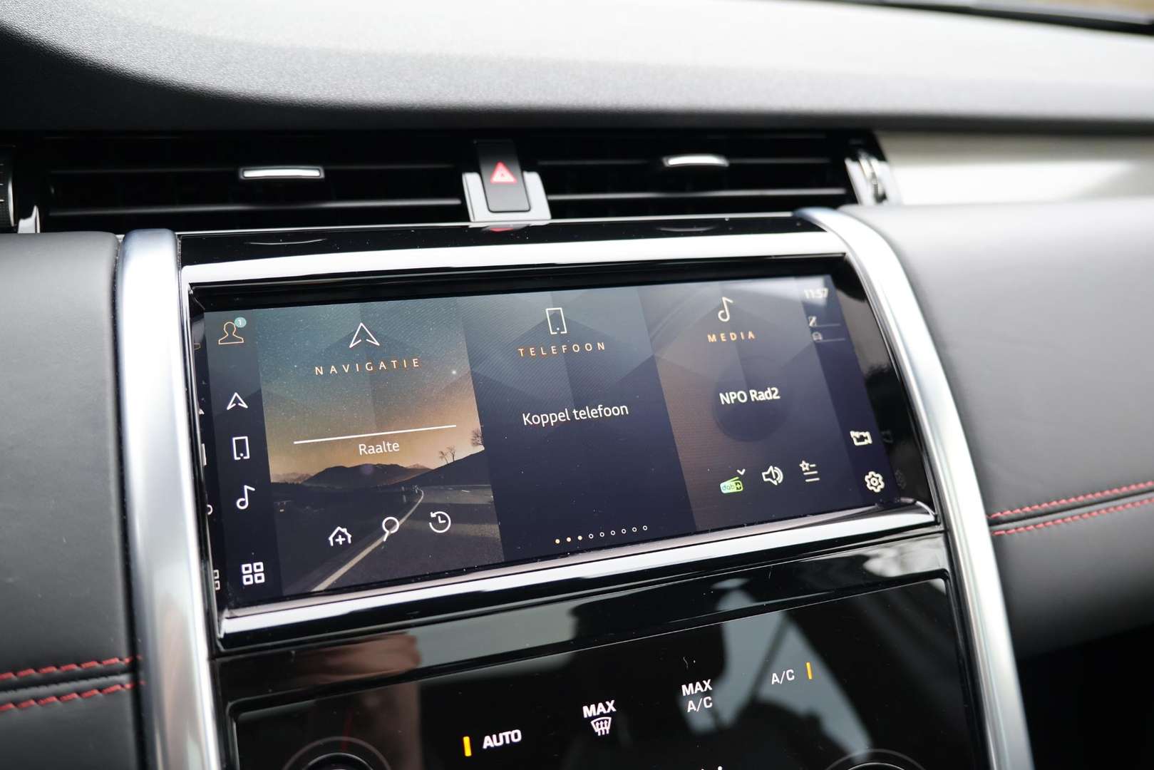 Land Rover Discovery Sport P300e 1.5 R-Dynamic HSE Pano | Leder | Elektr. - 2022 - Joinsteer - #39